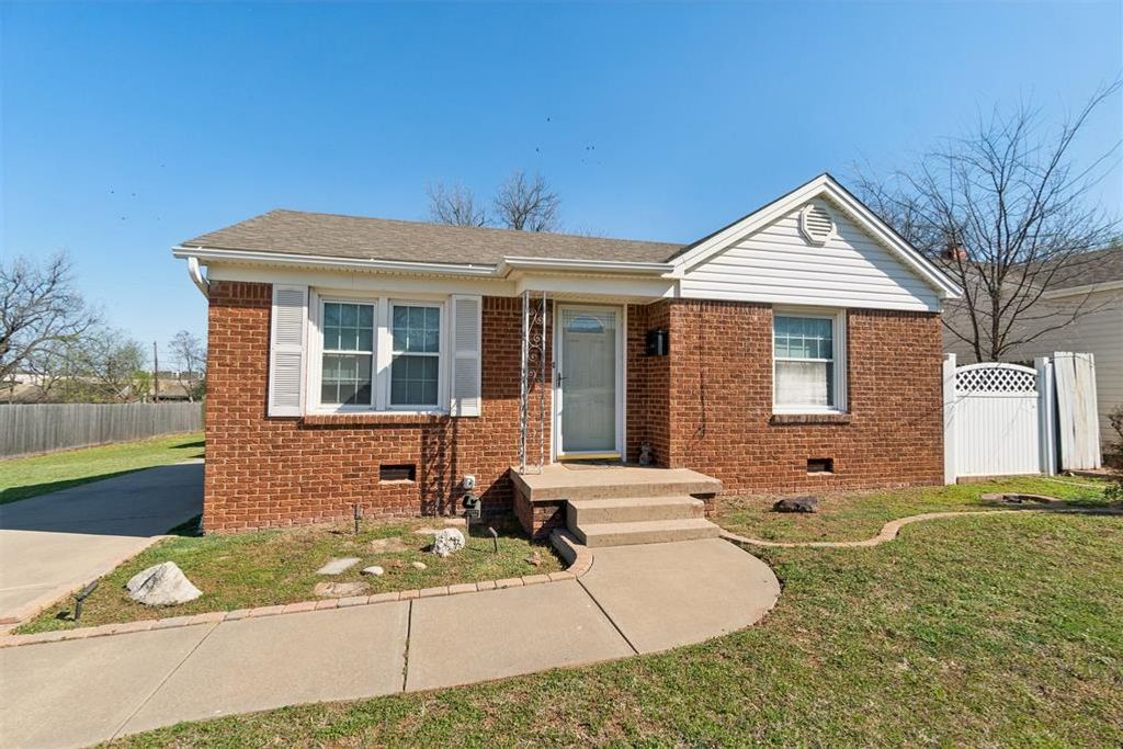 2009 NW 40th Street, Oklahoma City, OK 73118