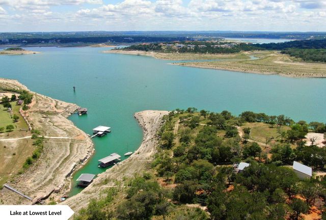 8101 Sharon RD, Volente, TX 78641