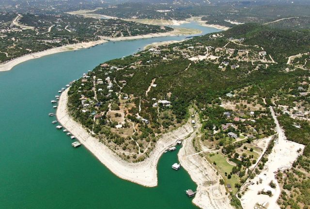 8101 Sharon RD, Volente, TX 78641