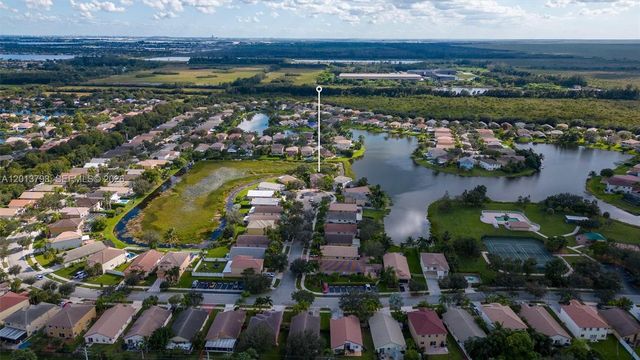 192 SW 204th Ave 192, Pembroke Pines, FL 33029