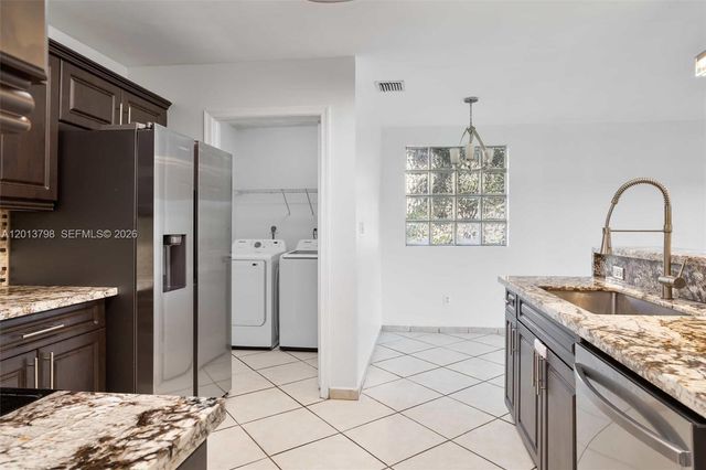 192 SW 204th Ave 192, Pembroke Pines, FL 33029