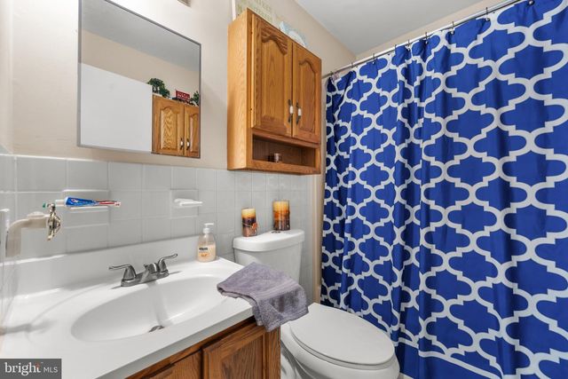 913 CHESTNUT ST, Collingdale, PA 19023