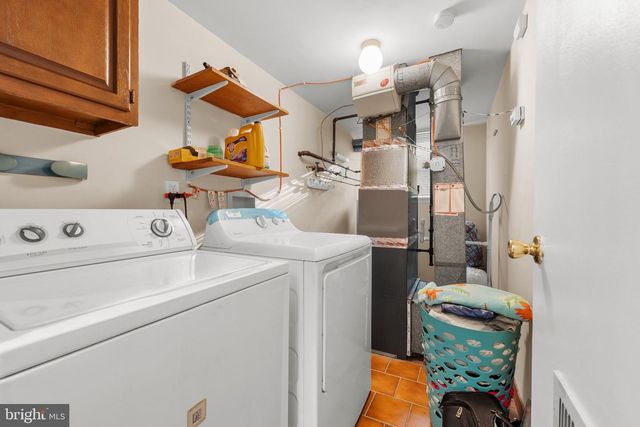 913 CHESTNUT ST, Collingdale, PA 19023