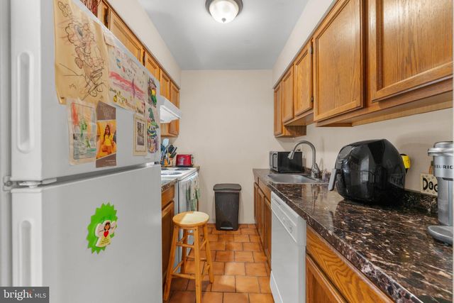 913 CHESTNUT ST, Collingdale, PA 19023