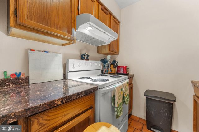 913 CHESTNUT ST, Collingdale, PA 19023