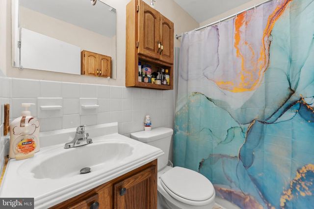 913 CHESTNUT ST, Collingdale, PA 19023