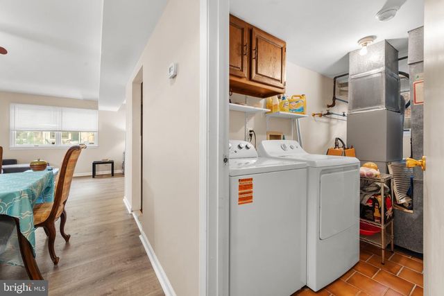 913 CHESTNUT ST, Collingdale, PA 19023