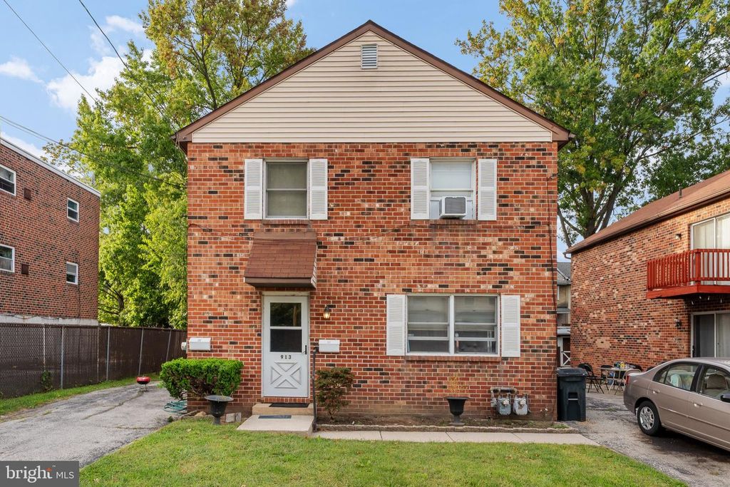 913 CHESTNUT ST, COLLINGDALE, PA 19023 — exterior