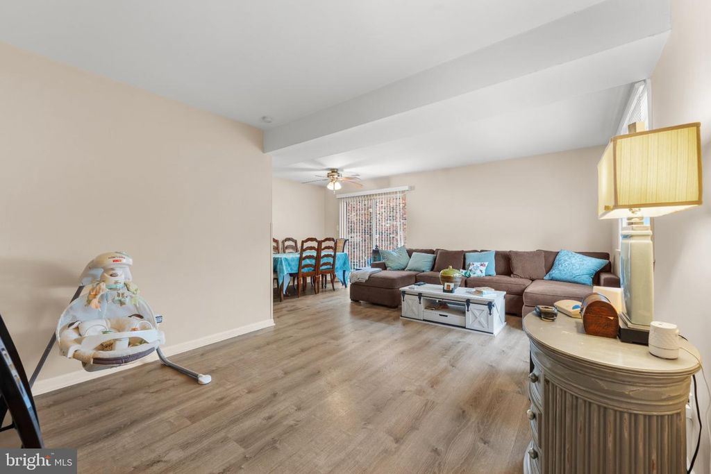 913 CHESTNUT ST, COLLINGDALE, PA 19023 — photo 3