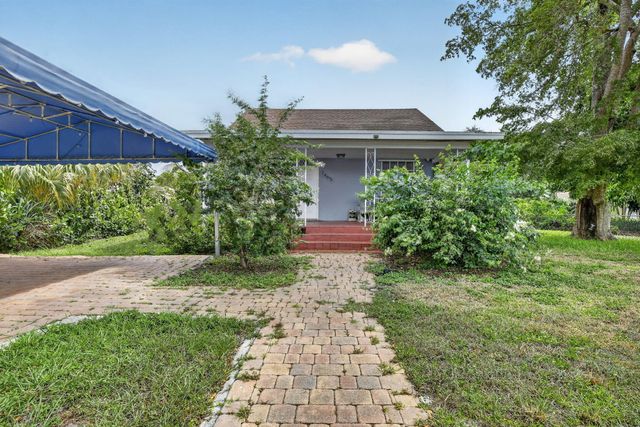 2465 Taylor Street, Hollywood, FL 33020