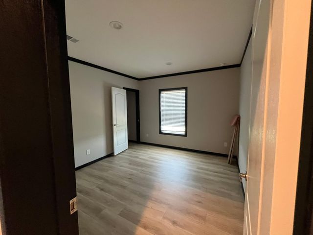 1093 Anna Ln, Sealy, TX 77474