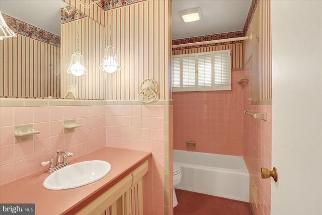 323 EVERGREEN STREET, New Cumberland, PA 17070