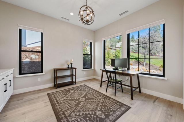 1412 Lodge View Dr, Meadow Vista, CA 95722