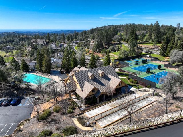 1412 Lodge View Dr, Meadow Vista, CA 95722