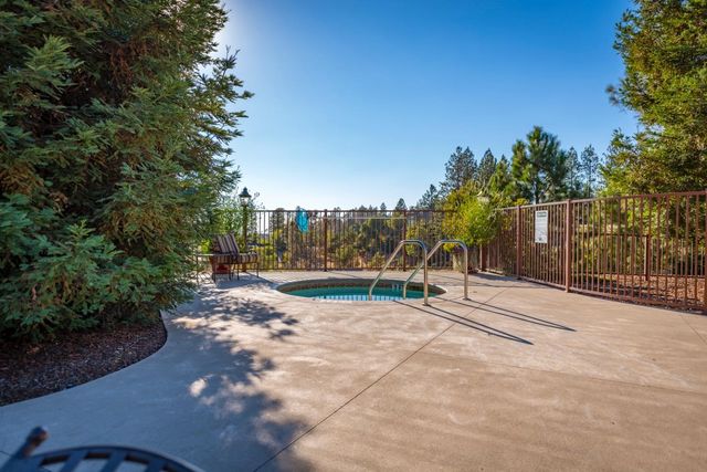 1412 Lodge View Dr, Meadow Vista, CA 95722