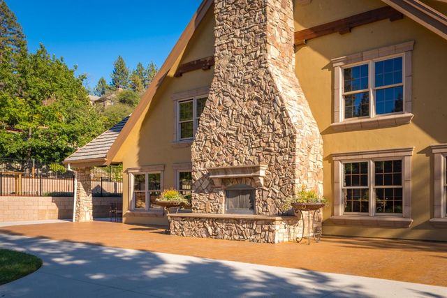 1412 Lodge View Dr, Meadow Vista, CA 95722