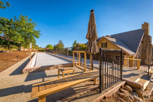 1412 Lodge View Dr, Meadow Vista, CA 95722