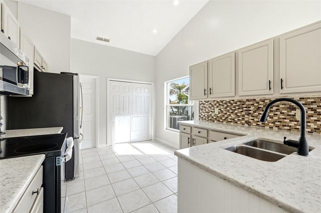 4518 ALAQUA TRAIL, Kissimmee, FL 34746