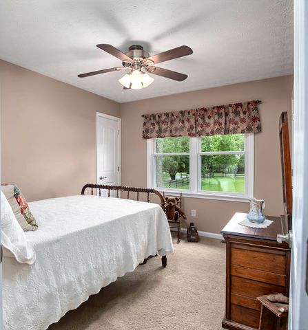 395 Cedar Lake Road, Versailles, KY 40383