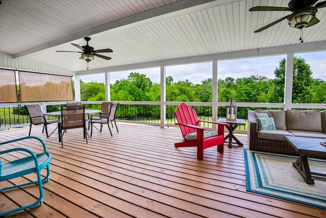 395 Cedar Lake Road, Versailles, KY 40383