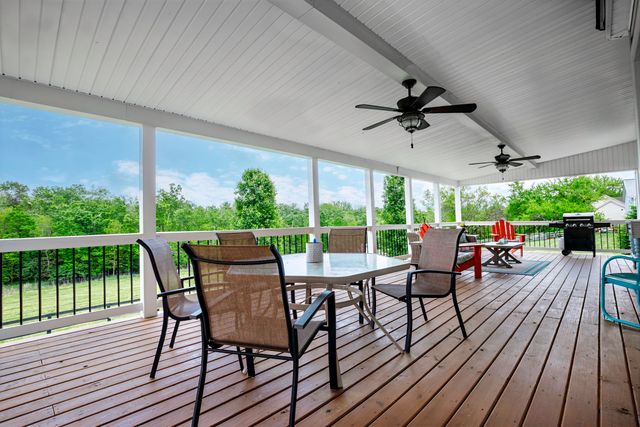 395 Cedar Lake Road, Versailles, KY 40383