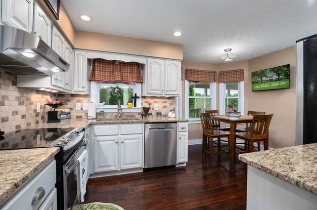 395 Cedar Lake Road, Versailles, KY 40383