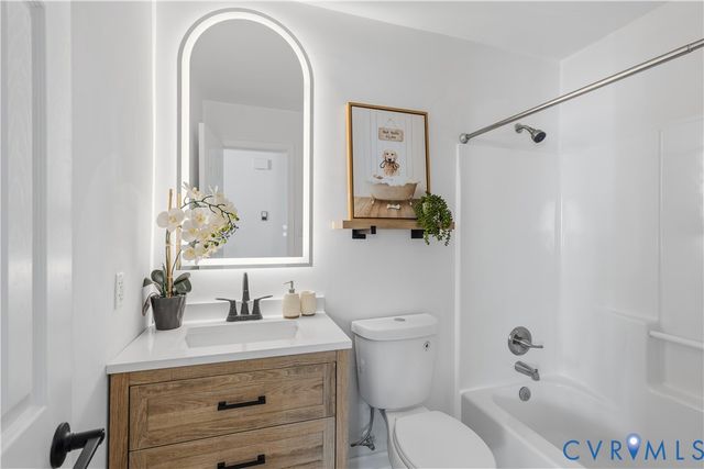 1460 Farley Ct, Henrico, VA 23150