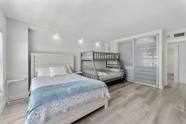 3750 Galt Ocean Drive 1002, Fort Lauderdale, FL 33308