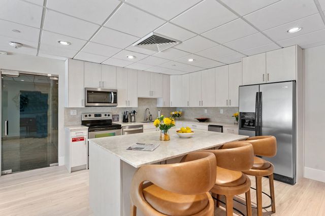 3750 Galt Ocean Drive 1002, Fort Lauderdale, FL 33308