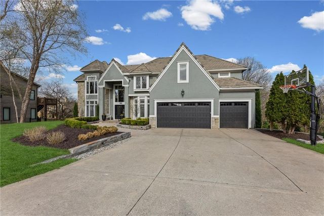 4246 W 150 Terrace, Leawood, KS 66224