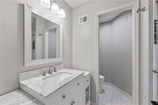 4246 W 150 Terrace, Leawood, KS 66224