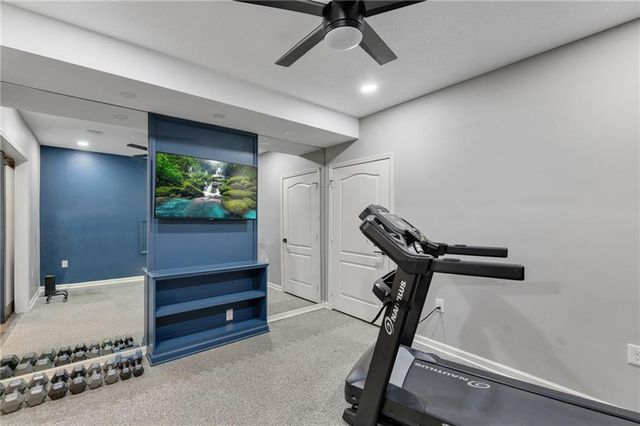 4246 W 150 Terrace, Leawood, KS 66224