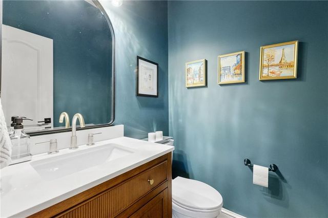 4246 W 150 Terrace, Leawood, KS 66224