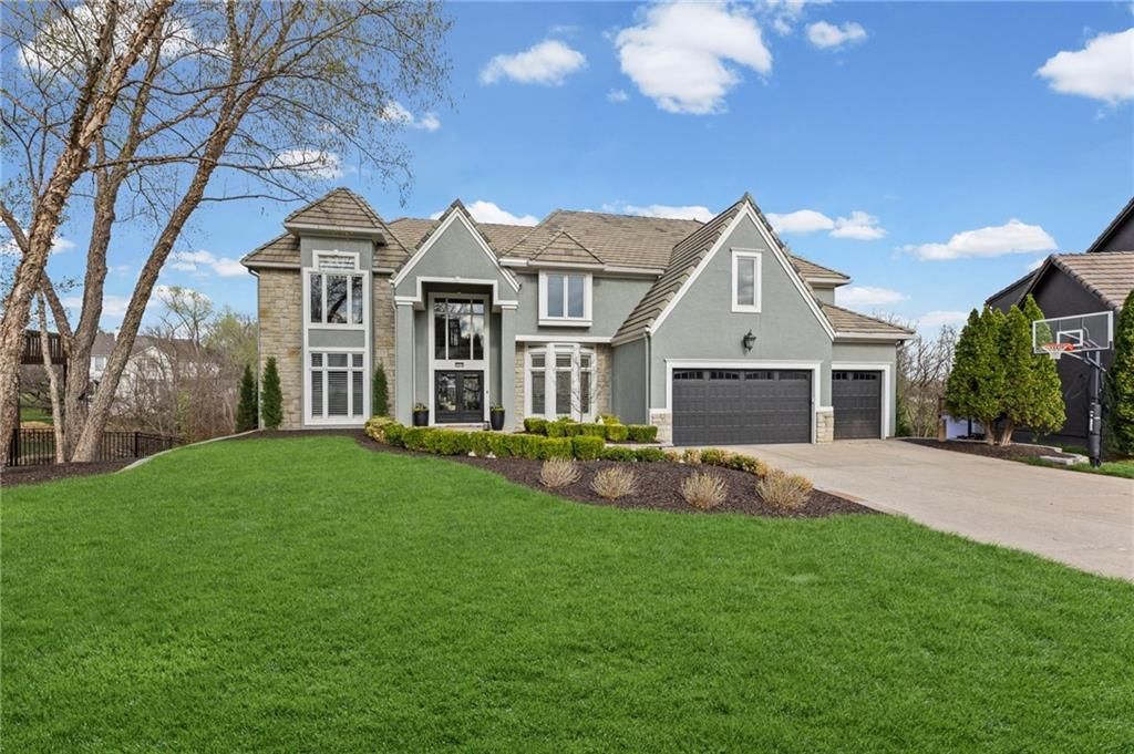 4246 W 150 Terrace, Leawood, KS 66224
