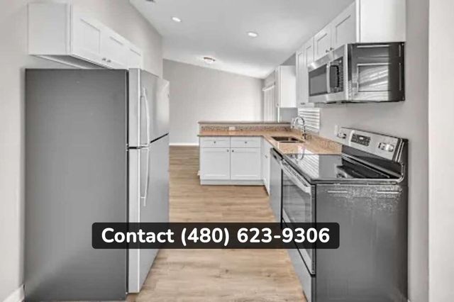 1286 Woodcrest Road S, West Palm Beach, FL 33417