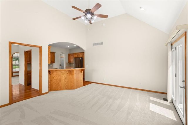 707 NW Baytree Circle, Grain Valley, MO 64029