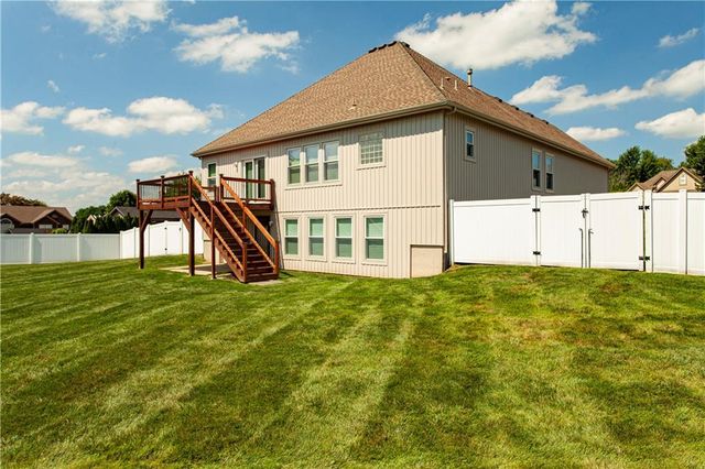 707 NW Baytree Circle, Grain Valley, MO 64029