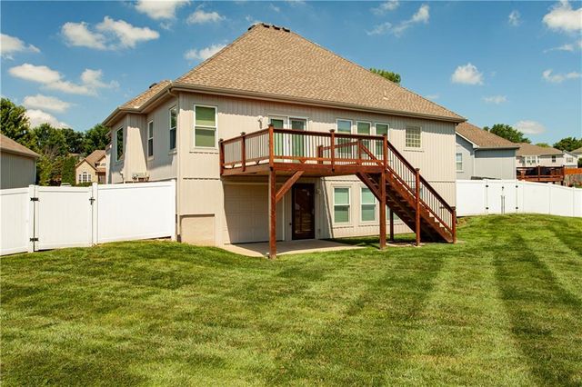 707 NW Baytree Circle, Grain Valley, MO 64029