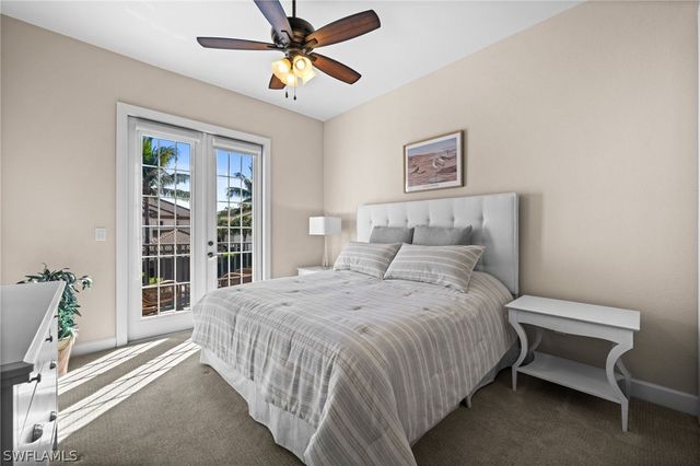 8069 Players Cove DR 202, Naples, FL 34113