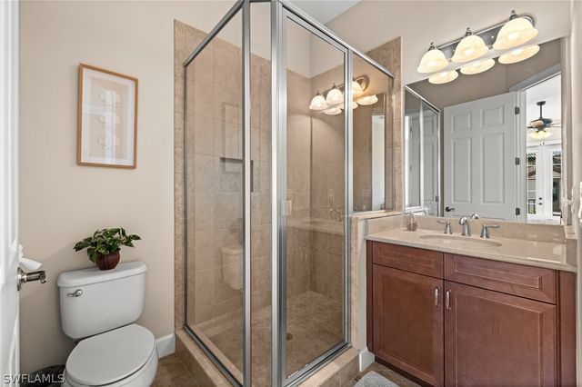 8069 Players Cove DR 202, Naples, FL 34113