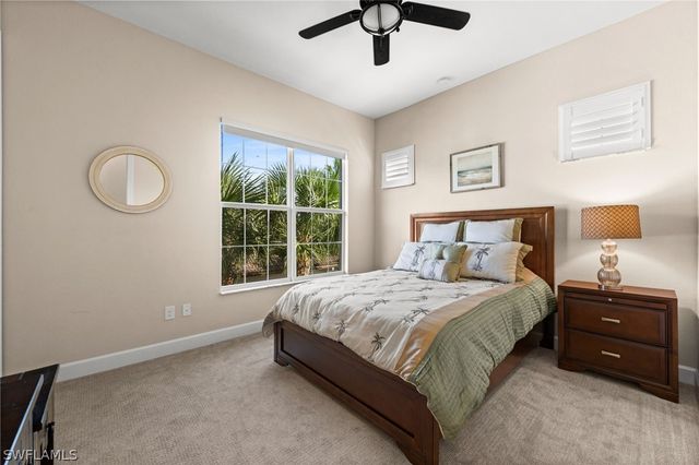 8069 Players Cove DR 202, Naples, FL 34113