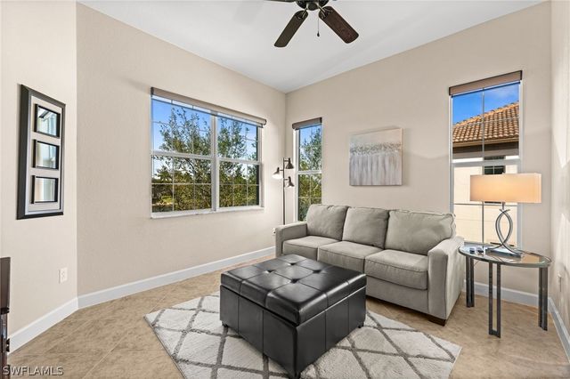 8069 Players Cove DR 202, Naples, FL 34113