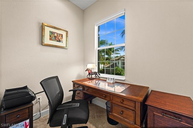 8069 Players Cove DR 202, Naples, FL 34113