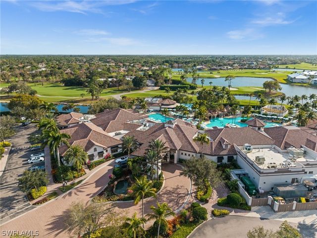 8069 Players Cove DR 202, Naples, FL 34113