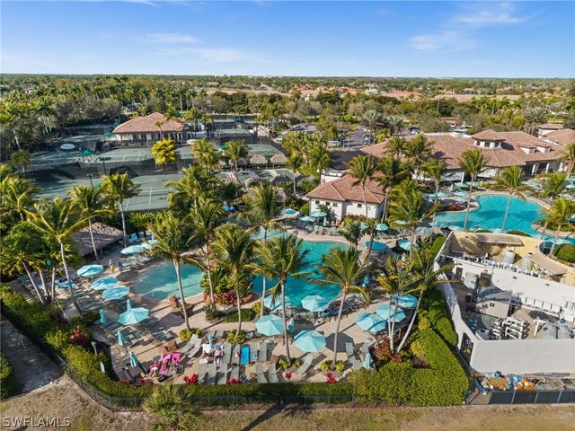 8069 Players Cove DR 202, Naples, FL 34113