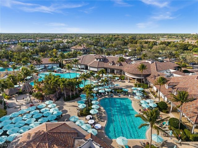 8069 Players Cove DR 202, Naples, FL 34113