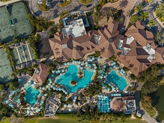 8069 Players Cove DR 202, Naples, FL 34113