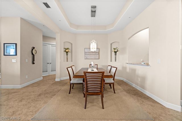 8069 Players Cove DR 202, Naples, FL 34113