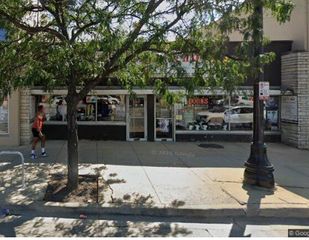 607 W Roosevelt Road, Chicago, IL 60607