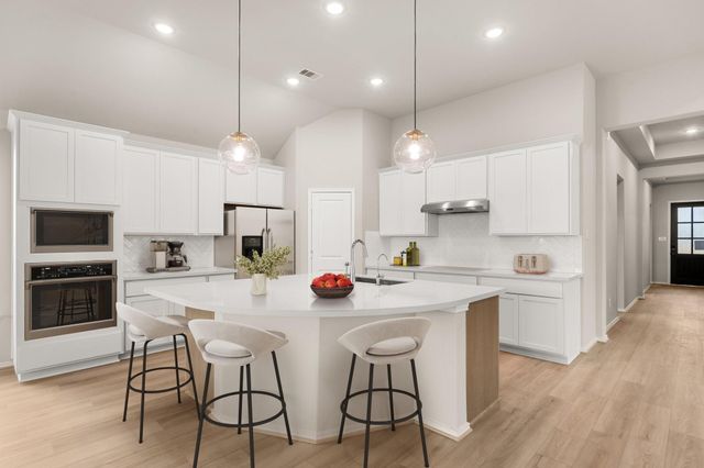 1447 Florecer Lane, Magnolia, TX 77354